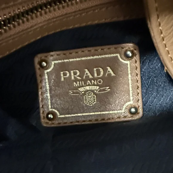 Vintage Prada Brown Leather Hobo Bag medium - Picture 8 of 9